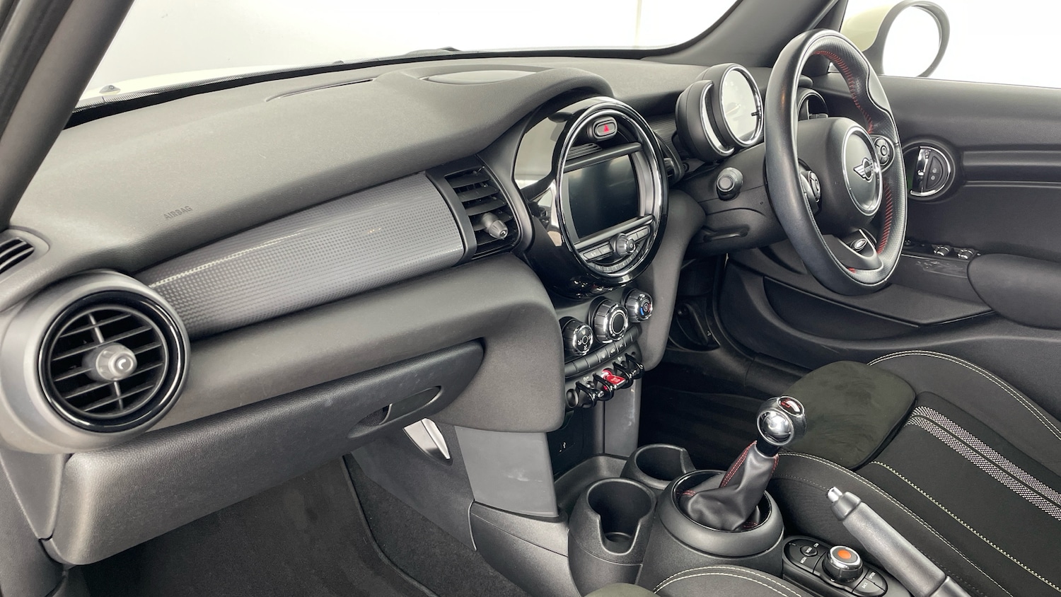 Used MINI Hatch 2019 for sale - 77210907: Photo 7