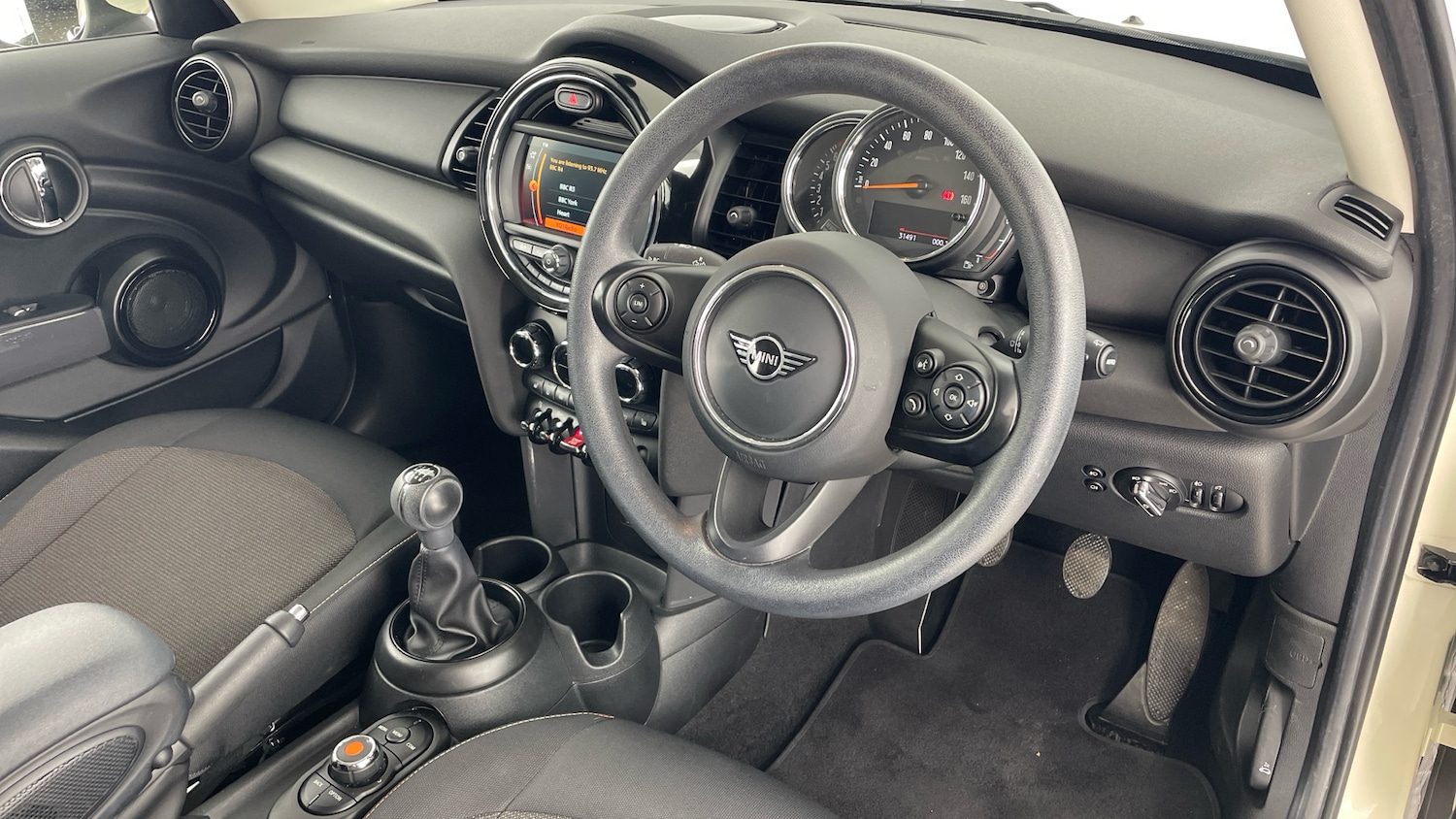 Used MINI Hatch 2021 for sale - 78094949: Photo 6