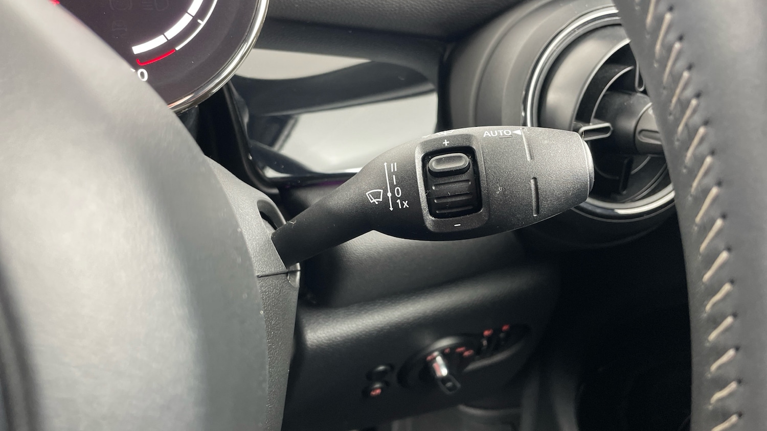 Used MINI Convertible 2022 for sale - 76382568: Photo 57