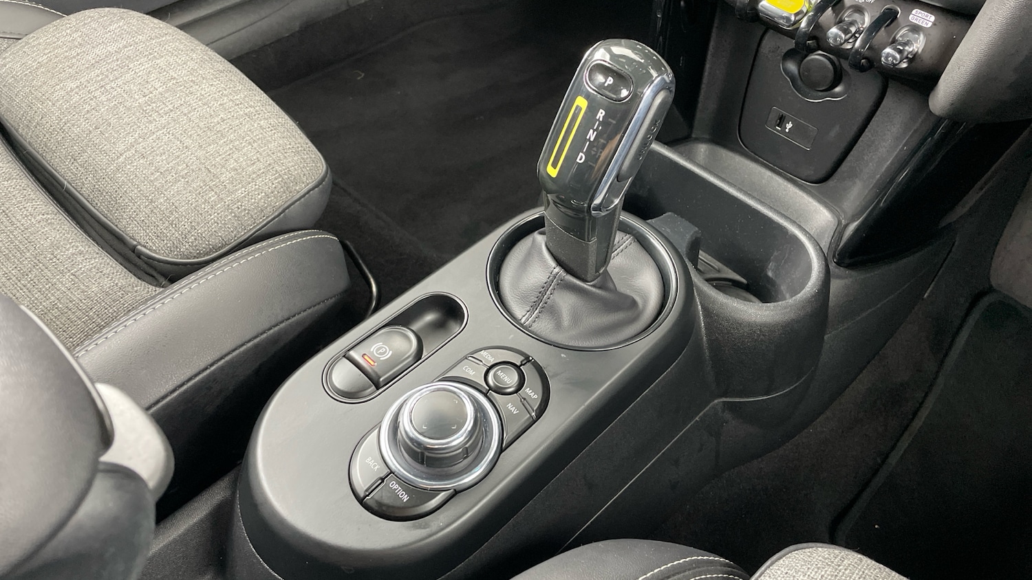 Used MINI Hatch 2022 for sale - 77656070: Photo 10