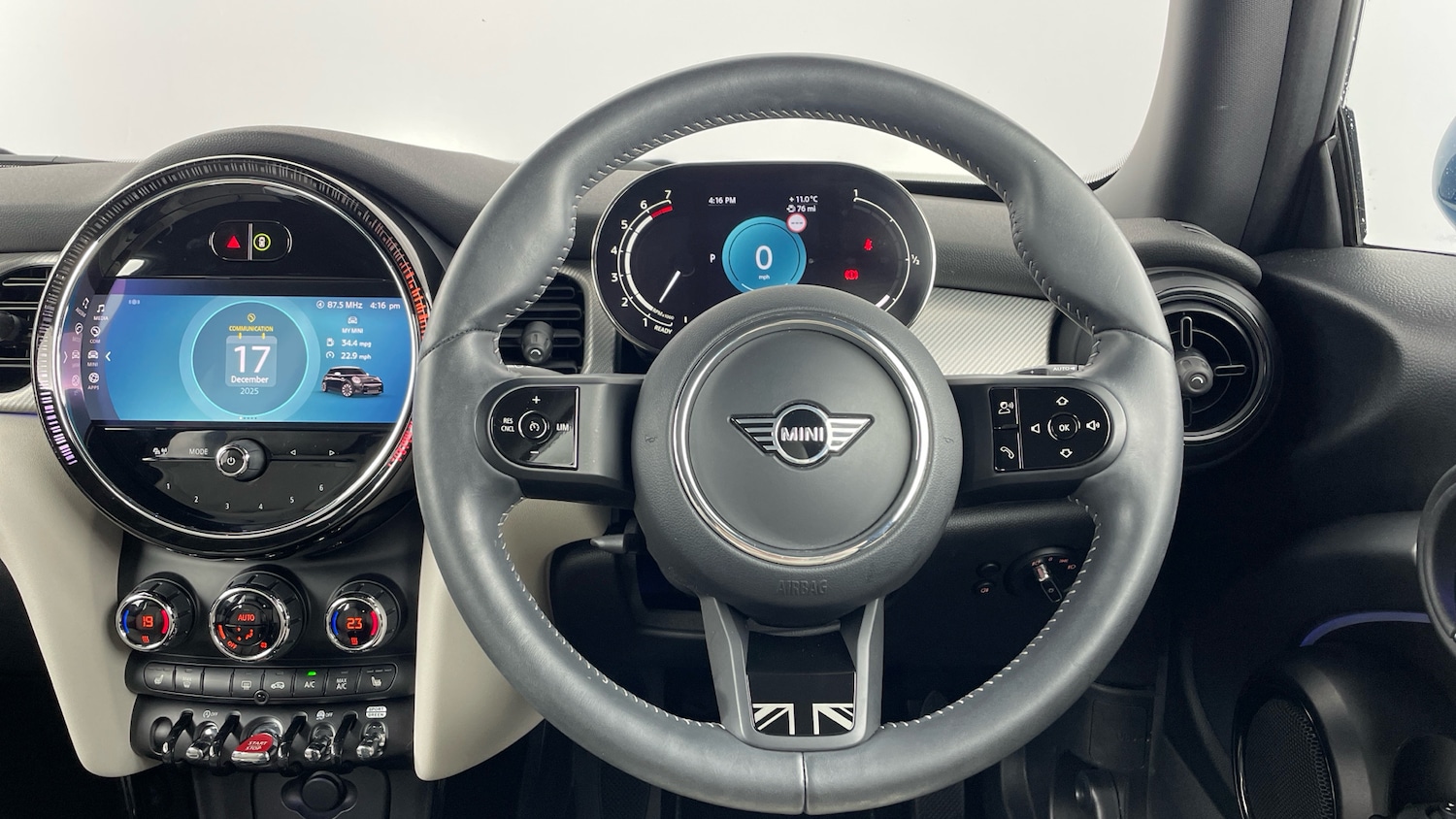 Used MINI Hatch 2023 for sale - 77069215: Photo 5