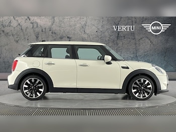 Used MINI Hatch 2022 for sale - 77715213: Photo