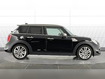 Used MINI Hatch 2018 for sale - 79724791: Photo
