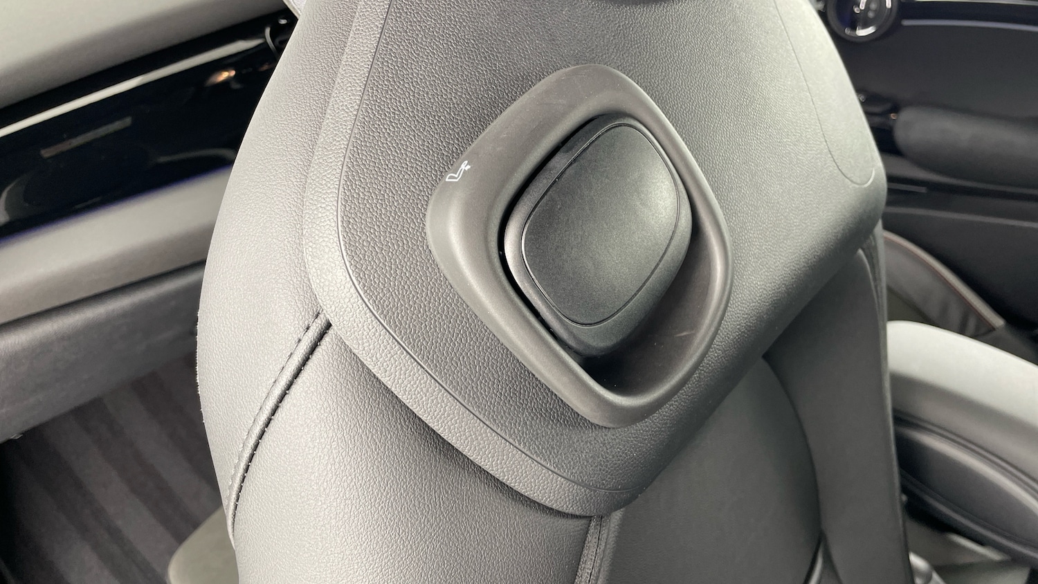 Used MINI Hatch 2022 for sale - 77022730: Photo 32