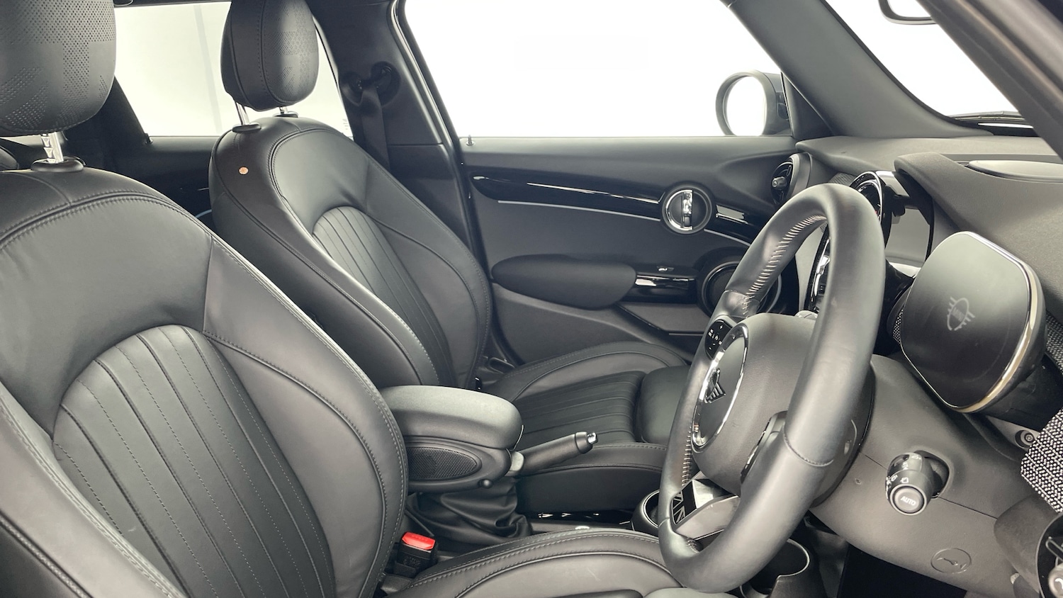 Used MINI Hatch 2024 for sale - 78097987: Photo 11