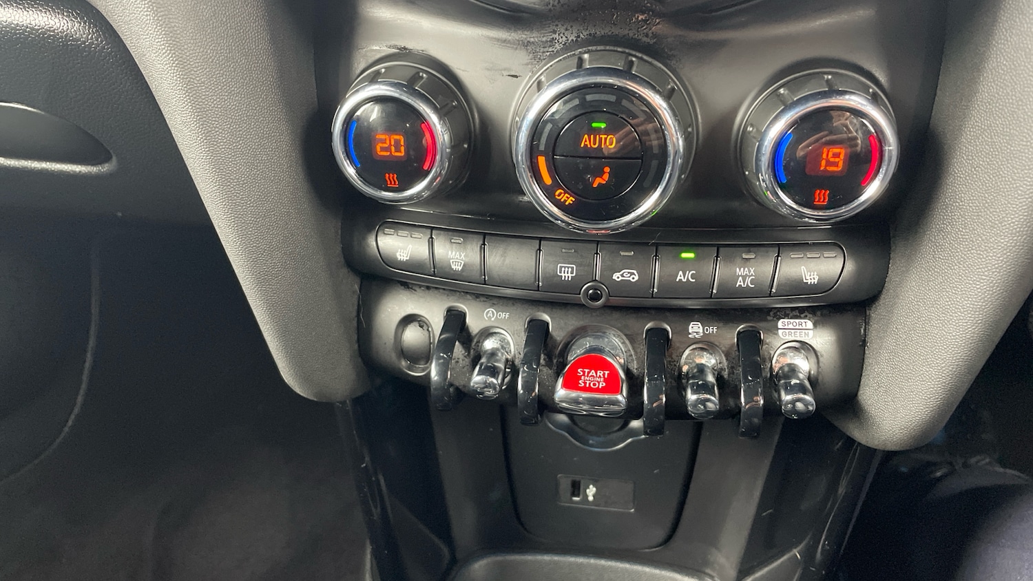 Used MINI Hatch 2024 for sale - 78097987: Photo 33