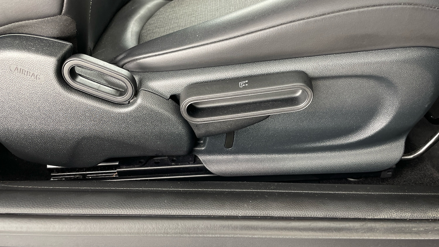 Used MINI Hatch 2018 for sale - 77578112: Photo 42