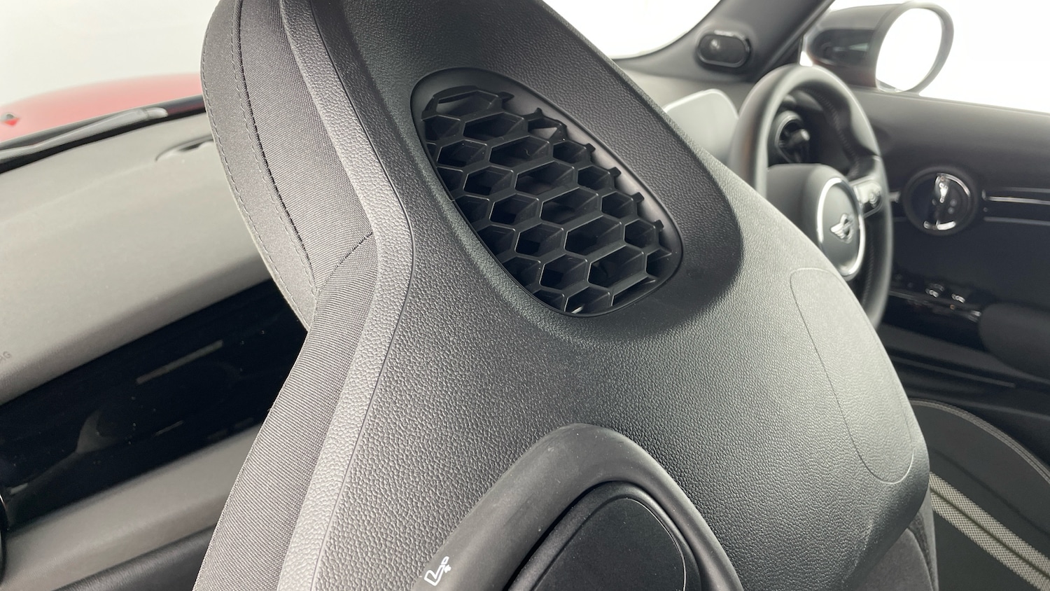 Used MINI Convertible 2024 for sale - 77963061: Photo 31