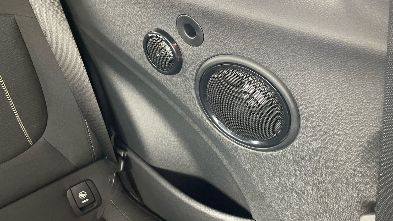 Used MINI Convertible 2024 for sale - 77963061: Photo 36