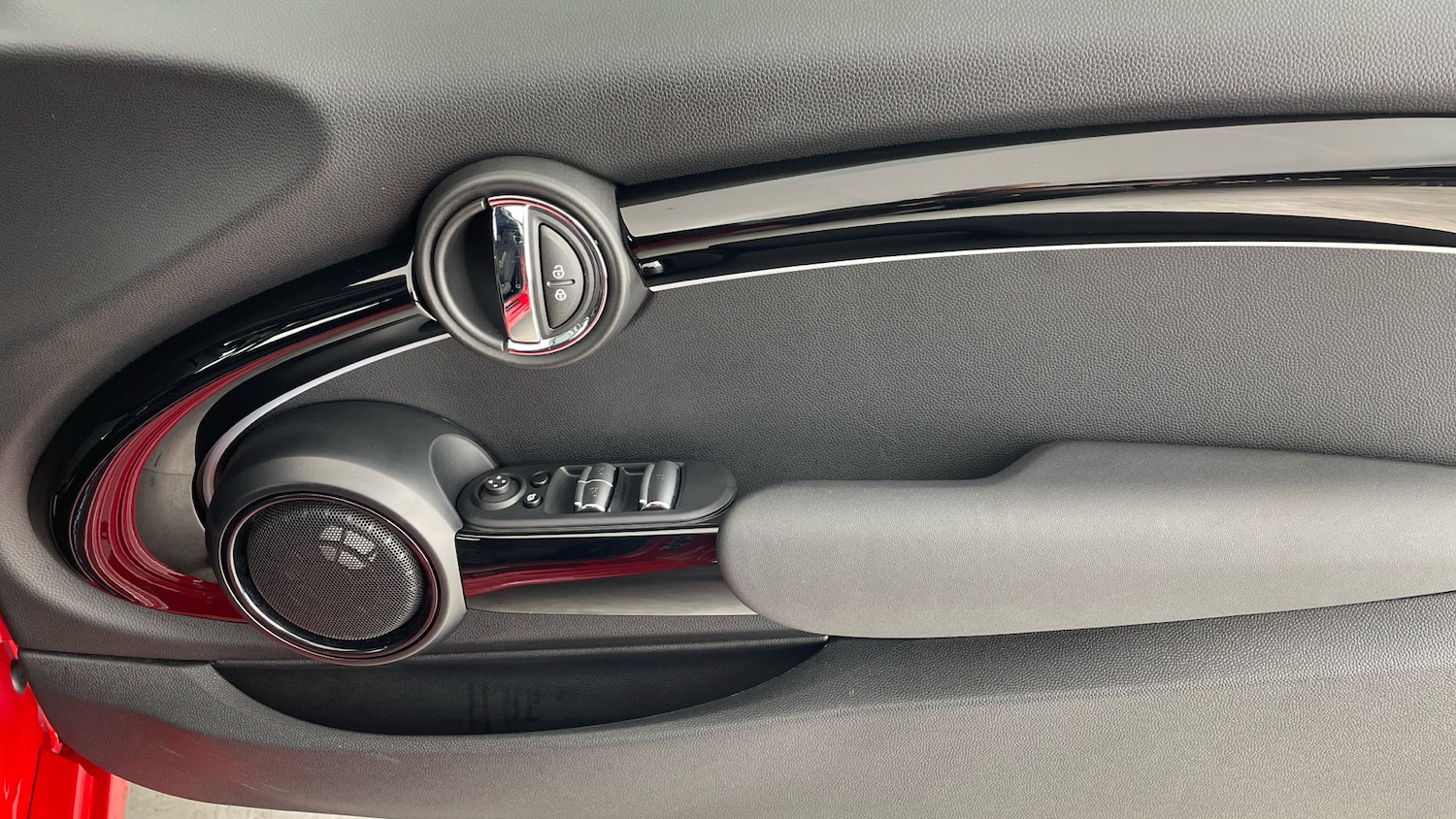 Used MINI Convertible 2024 for sale - 77963061: Photo 44