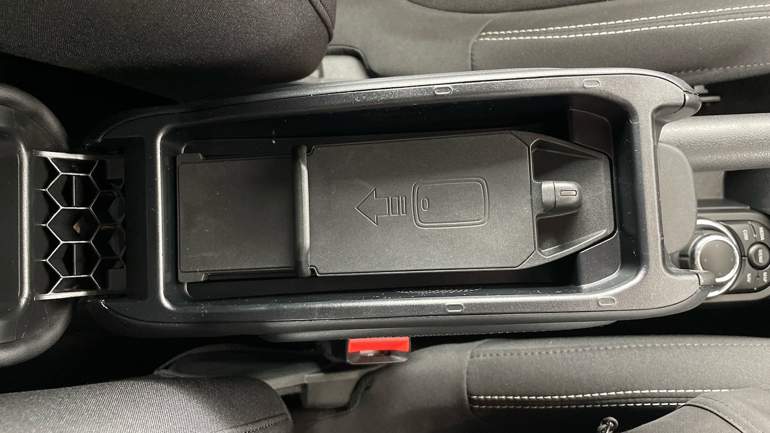 Used MINI Convertible 2024 for sale - 77963061: Photo 55