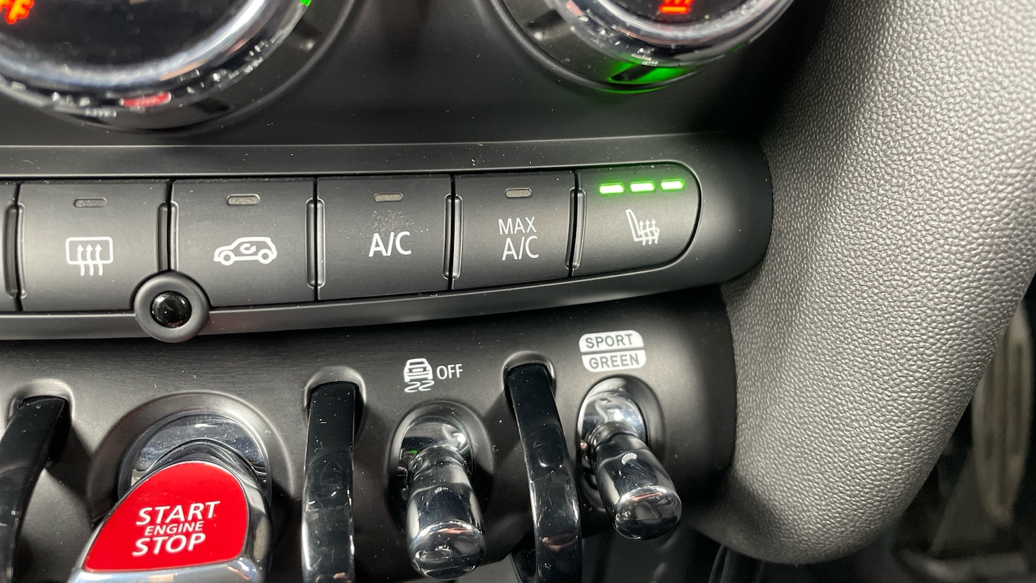 Used MINI Convertible 2024 for sale - 77963061: Photo 59