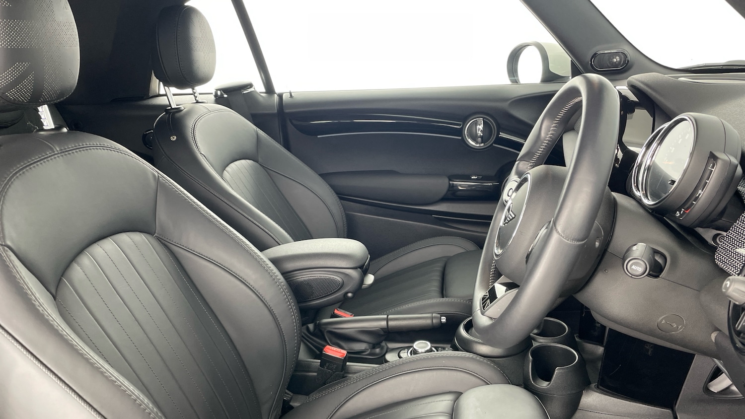 Used MINI Convertible 2022 for sale - 76196377: Photo 11