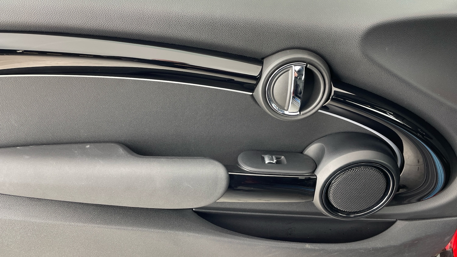 Used MINI Hatch 2022 for sale - 76968749: Photo 27