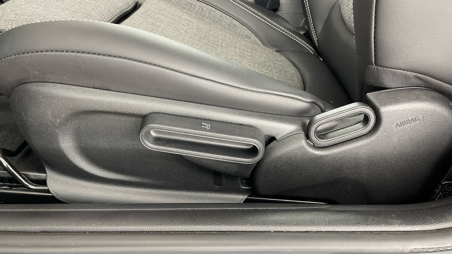 Used MINI Hatch 2022 for sale - 76968749: Photo 28