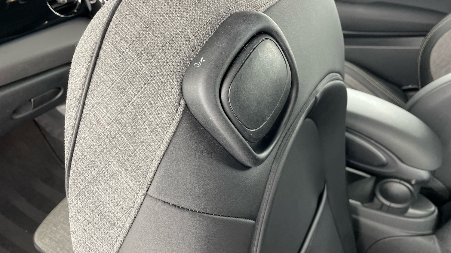 Used MINI Hatch 2022 for sale - 76968749: Photo 31