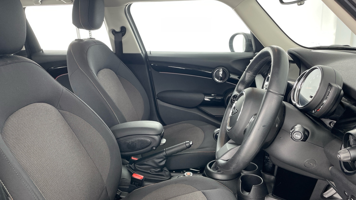 Used MINI Hatch 2021 for sale - 76492098: Photo 11