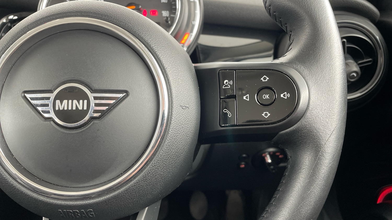 Used MINI Hatch 2021 for sale - 76492098: Photo 18