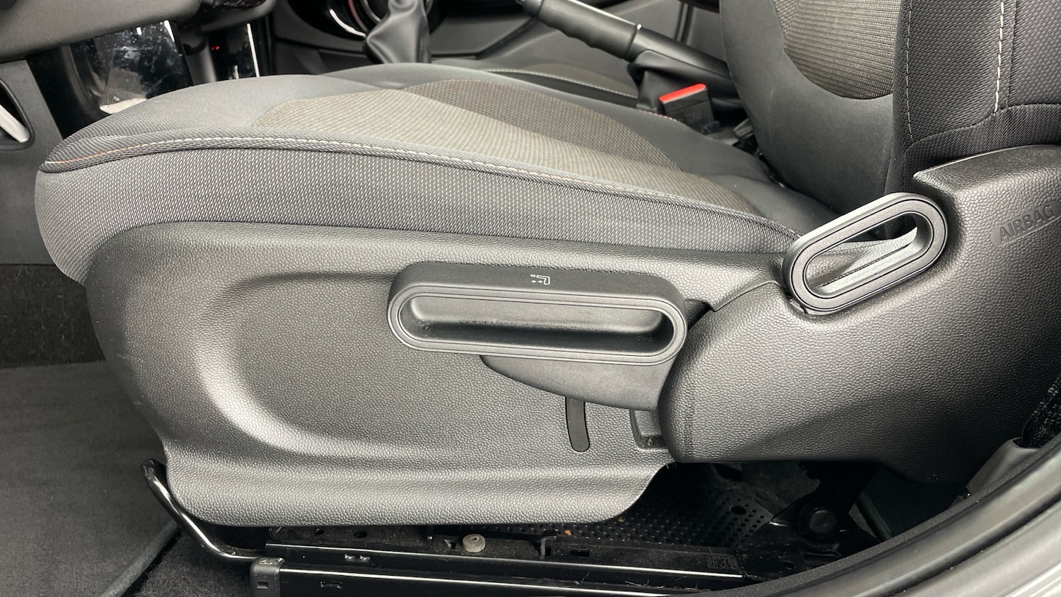 Used MINI Hatch 2021 for sale - 76492098: Photo 27