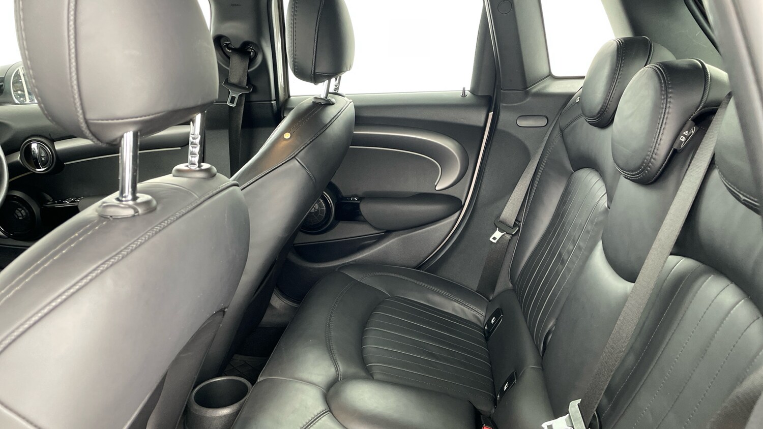 Used MINI Hatch 2022 for sale - 76946712: Photo 12