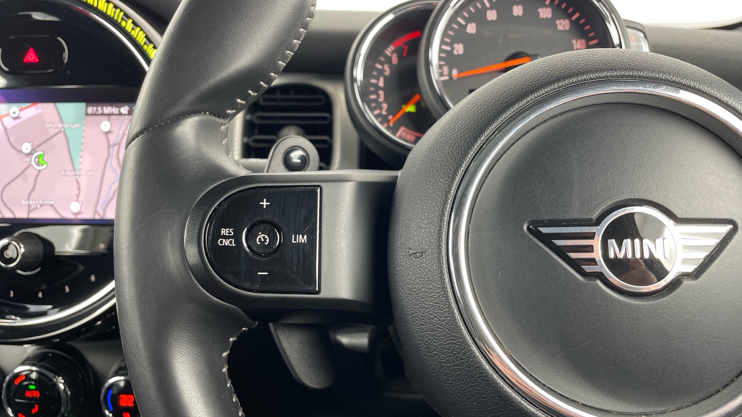 Used MINI Hatch 2022 for sale - 76946712: Photo 17