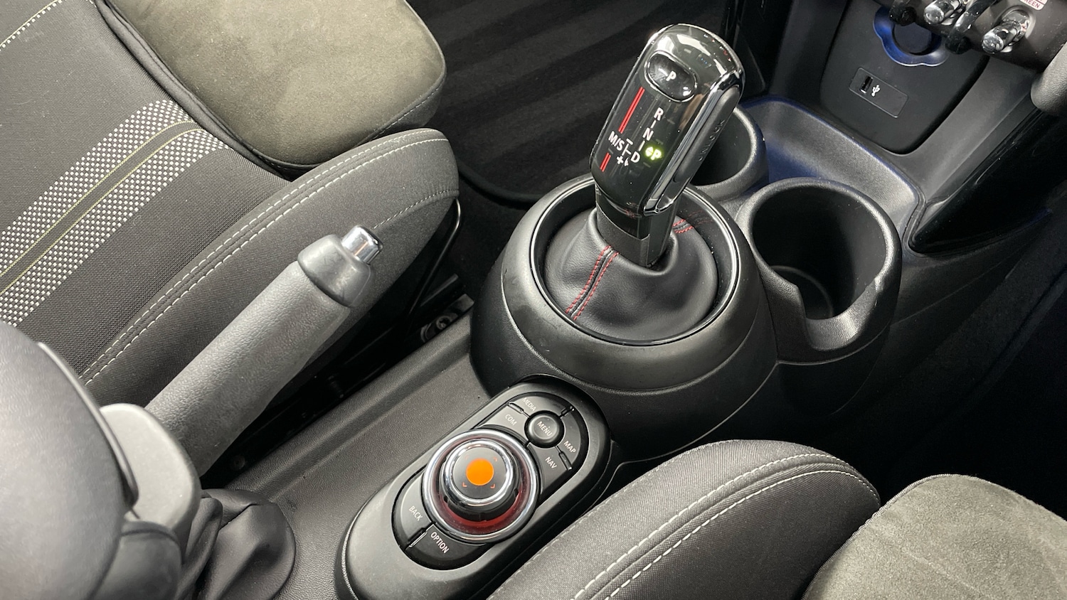 Used MINI Hatch 2020 for sale - 76974159: Photo 10