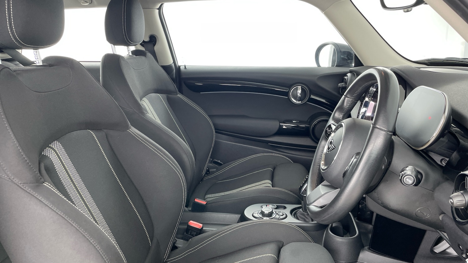 Used MINI Hatch 2022 for sale - 77462299: Photo 11