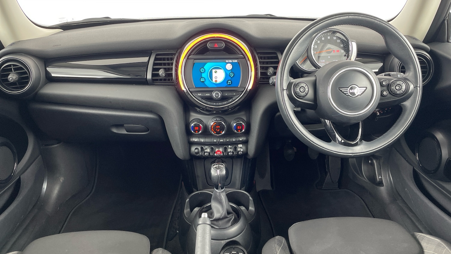 Used MINI Hatch 2018 for sale - 76544251: Photo 4