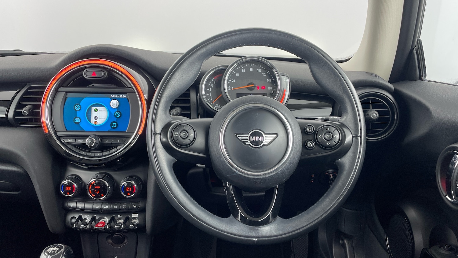 Used MINI Hatch 2018 for sale - 76544251: Photo 5