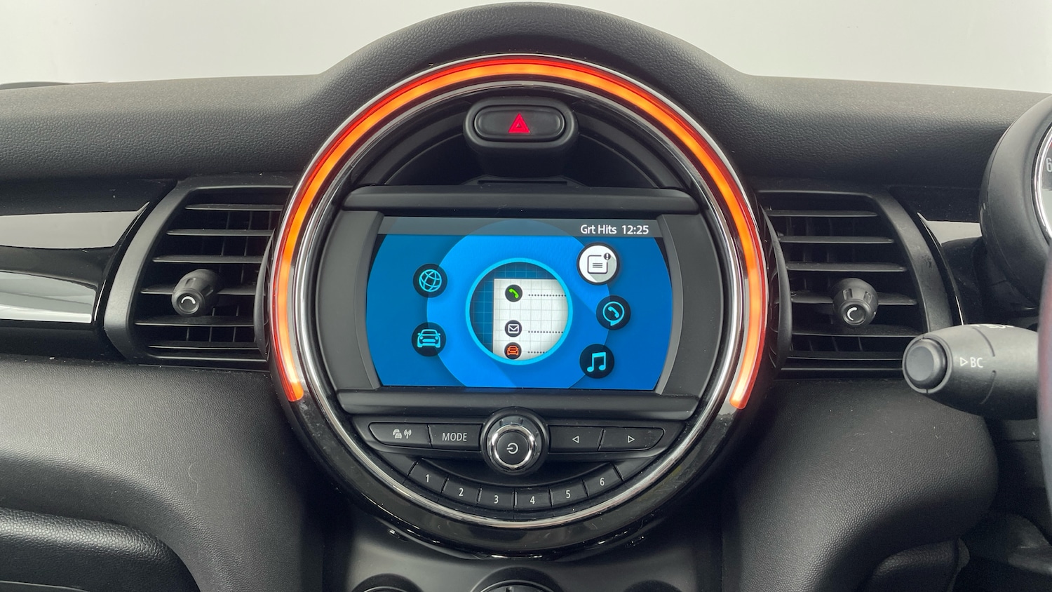 Used MINI Hatch 2018 for sale - 76544251: Photo 8