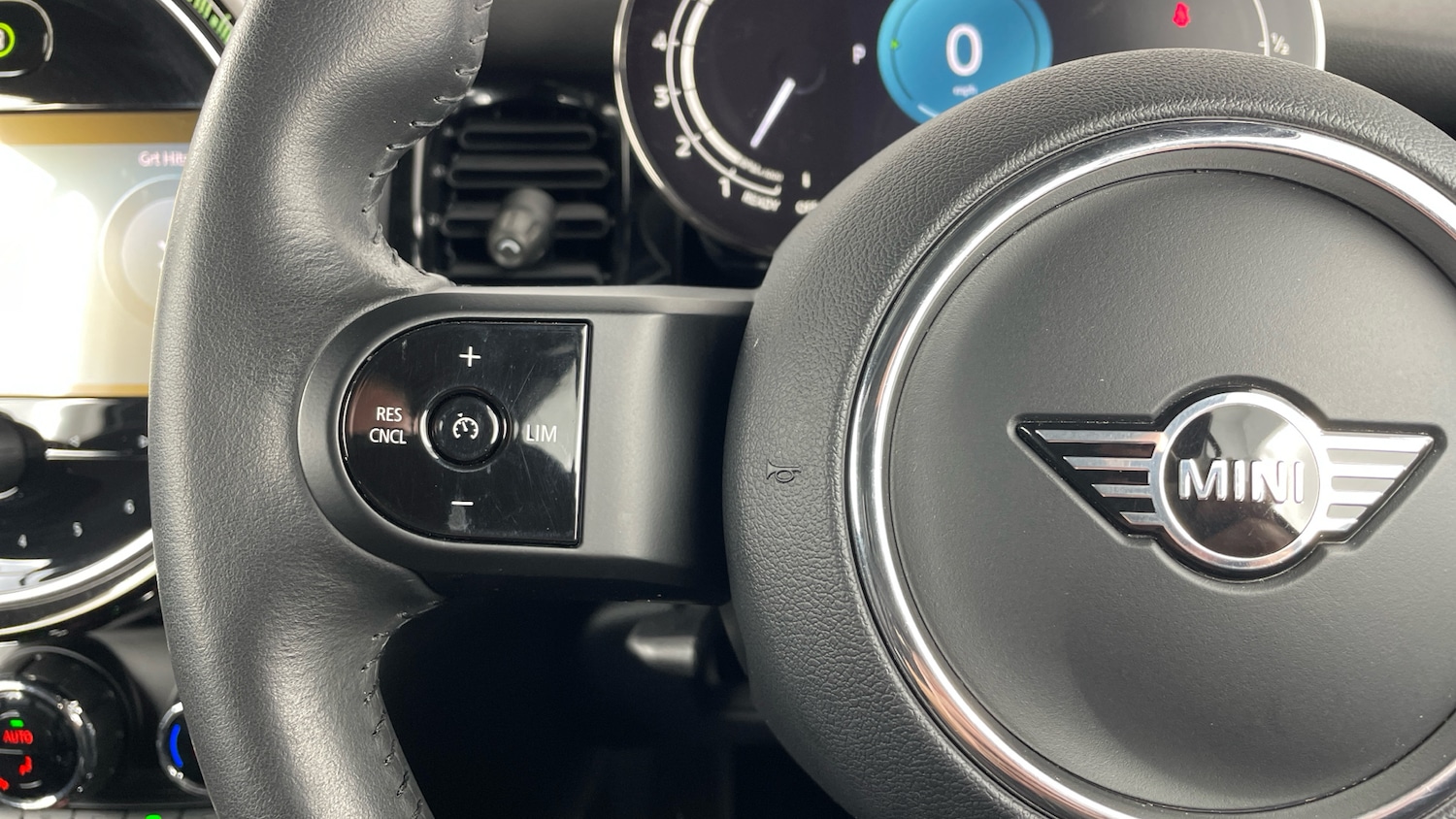 Used MINI Cooper 2024 for sale - 76835357: Photo 17