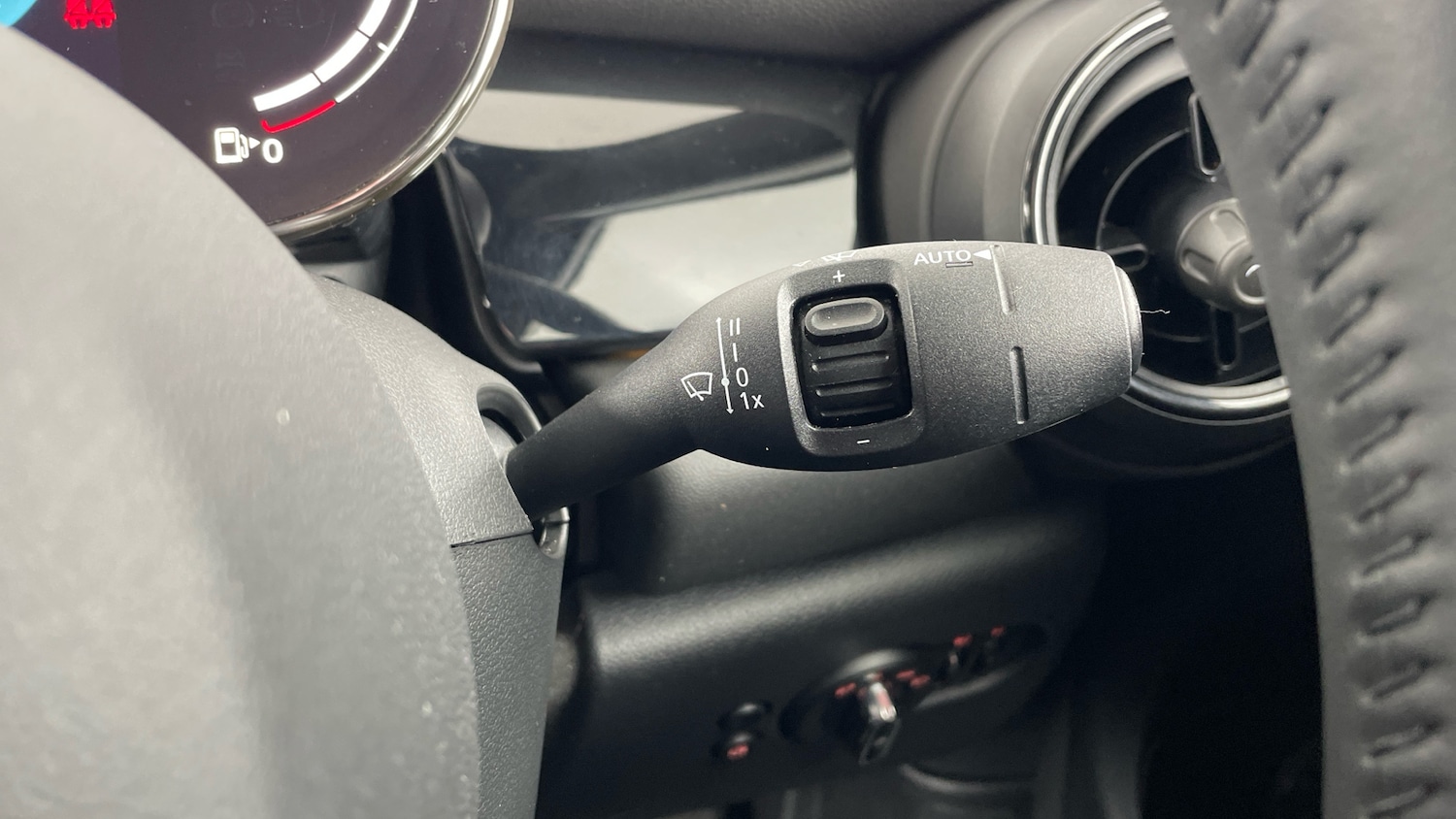 Used MINI Cooper 2024 for sale - 76835357: Photo 44