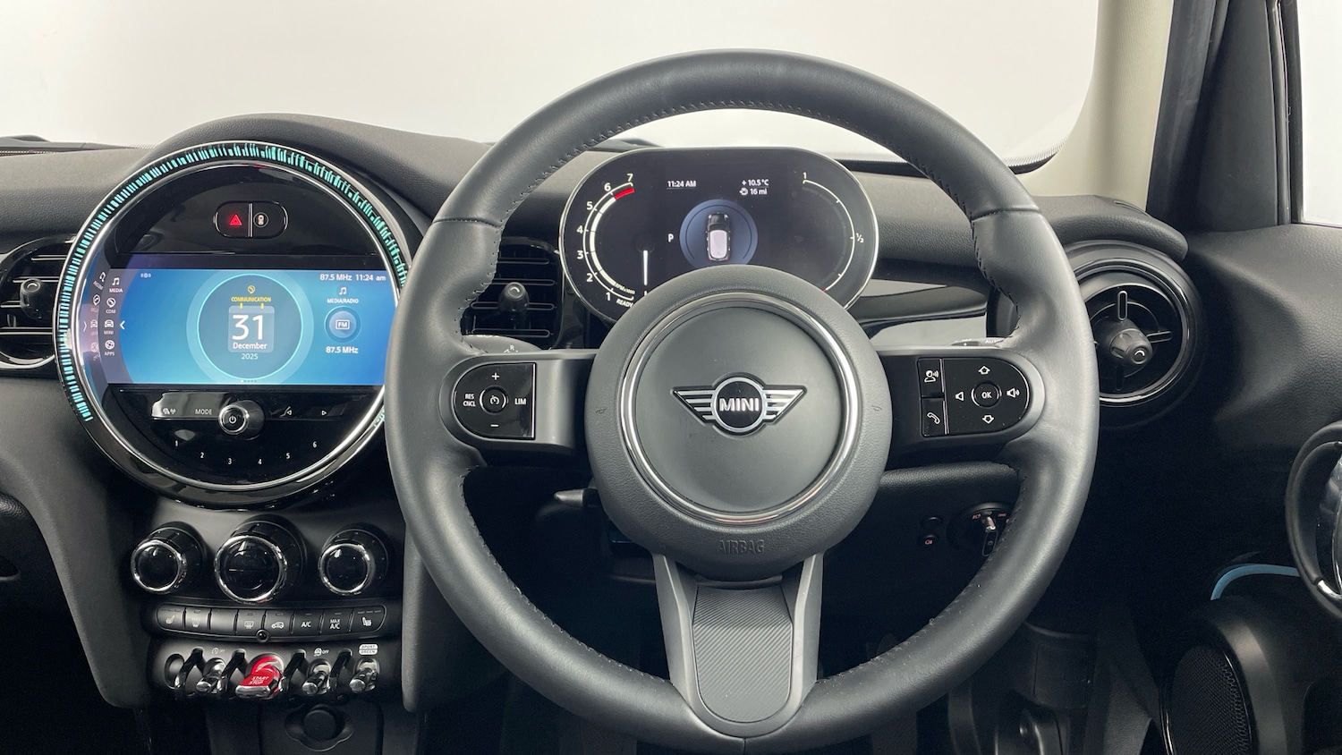 Used MINI Hatch 2023 for sale - 77570554: Photo 5