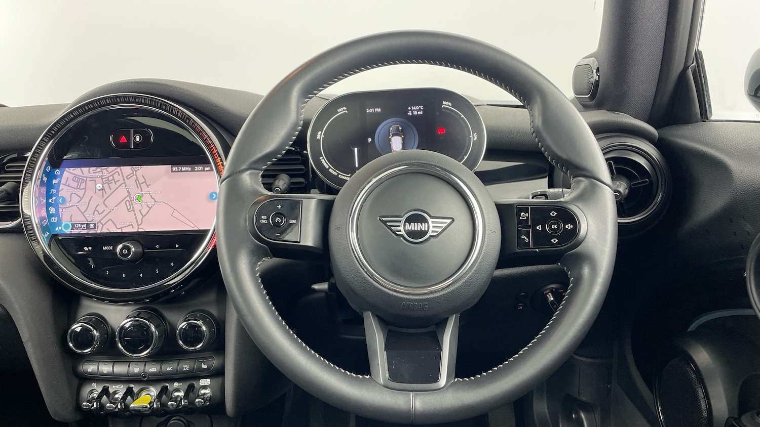 Used MINI Hatch 2022 for sale - 76881563: Photo 5