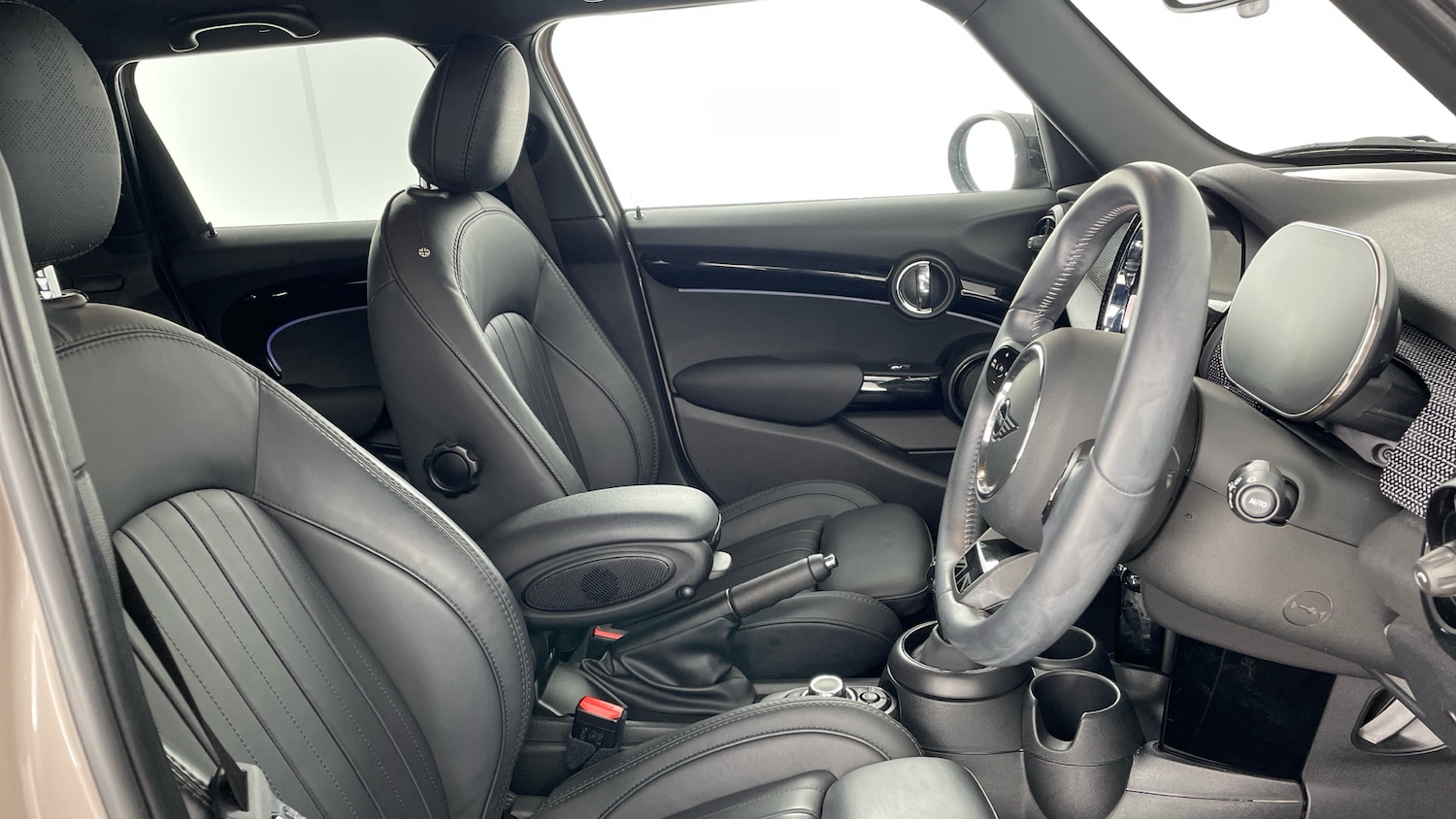 Used MINI Hatch 2023 for sale - 77106439: Photo 11