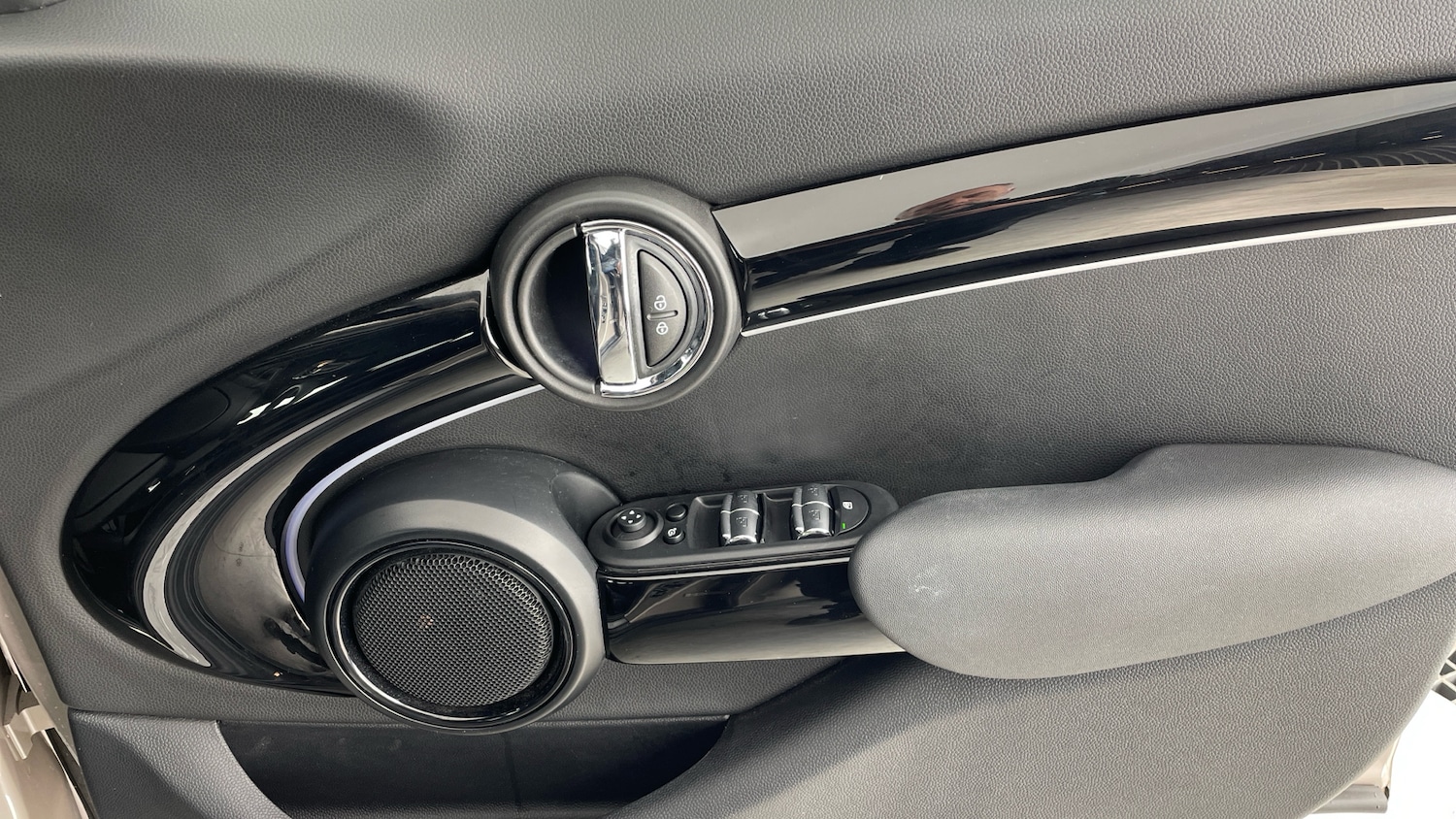 Used MINI Hatch 2023 for sale - 77106439: Photo 52