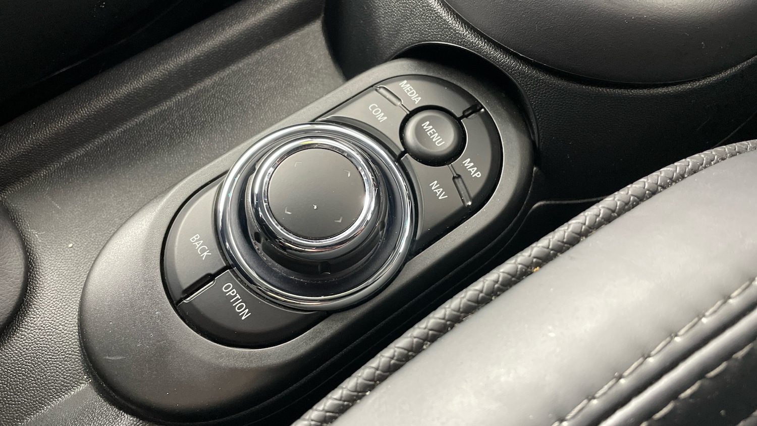 Used MINI Convertible 2023 for sale - 77568270: Photo 19