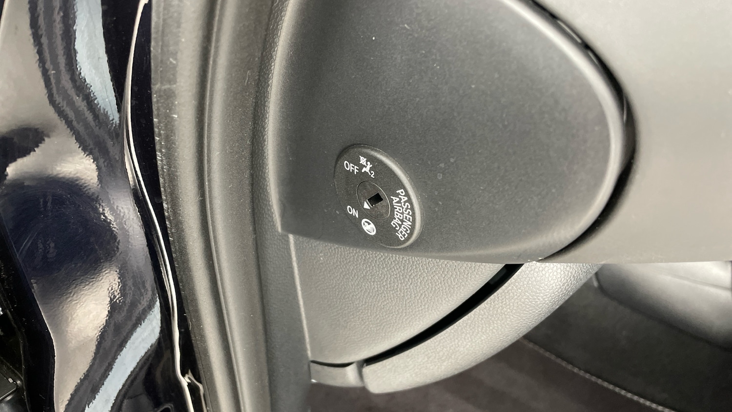 Used MINI Convertible 2023 for sale - 77568270: Photo 30