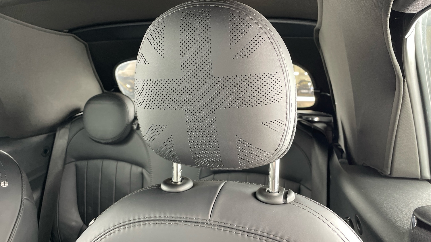 Used MINI Convertible 2023 for sale - 77568270: Photo 31