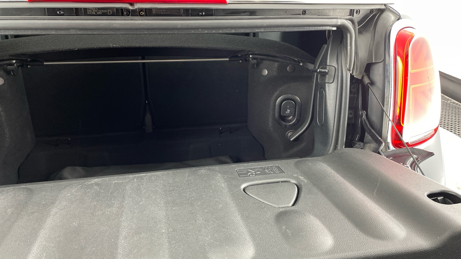 Used MINI Convertible 2023 for sale - 77568270: Photo 39