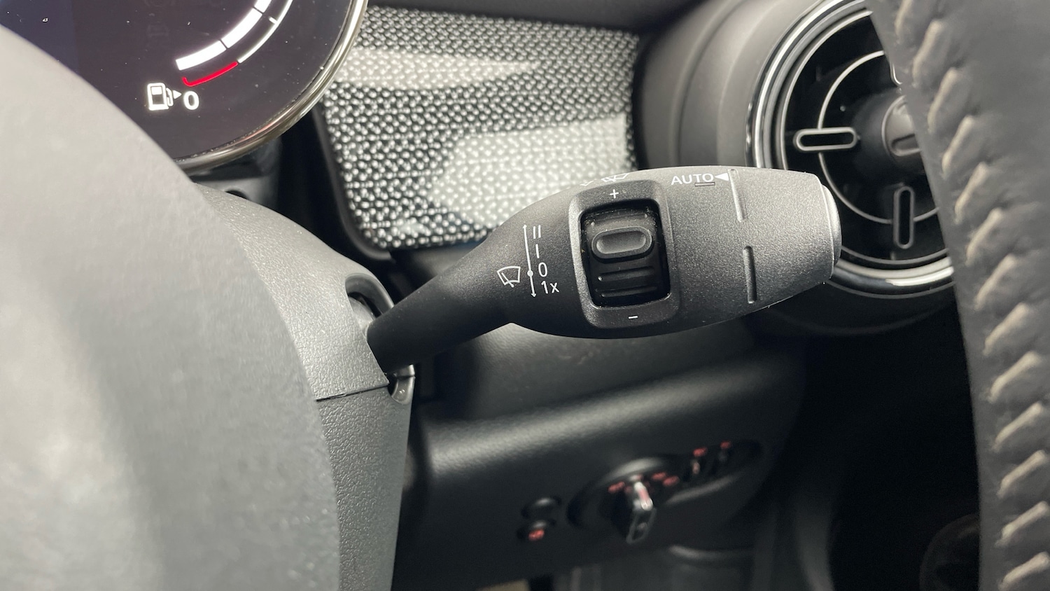 Used MINI Convertible 2023 for sale - 77568270: Photo 58