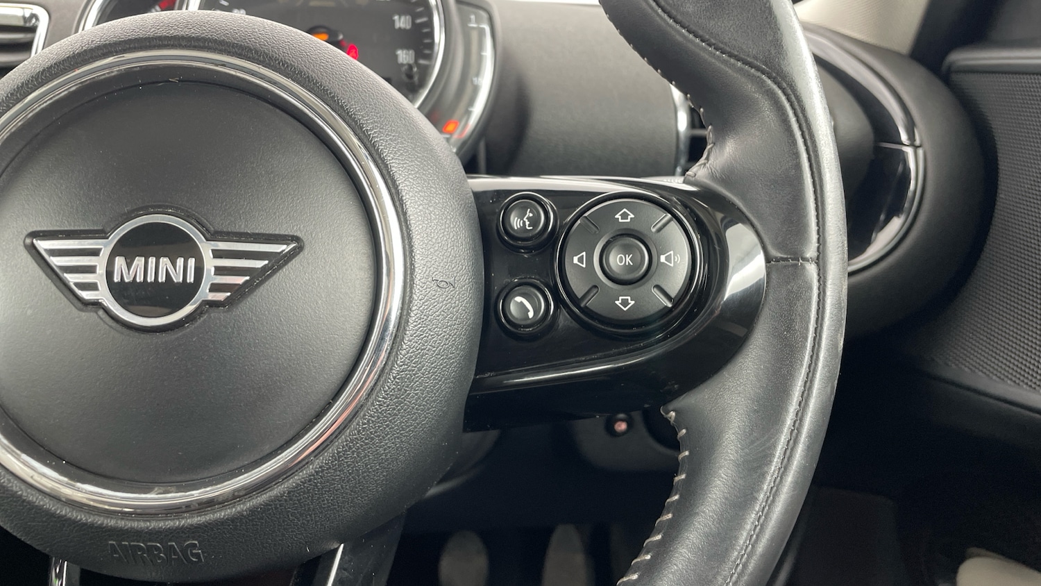 Used MINI Clubman 2019 for sale - 76530894: Photo 18