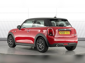 Used MINI Hatch 2018 for sale - 79101663: Photo