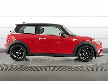 Used MINI Hatch 2018 for sale - 79101663: Photo