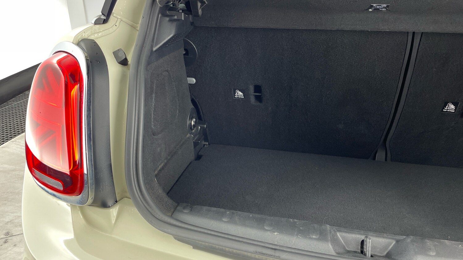 Used MINI Hatch 2019 for sale - 76946723: Photo 38