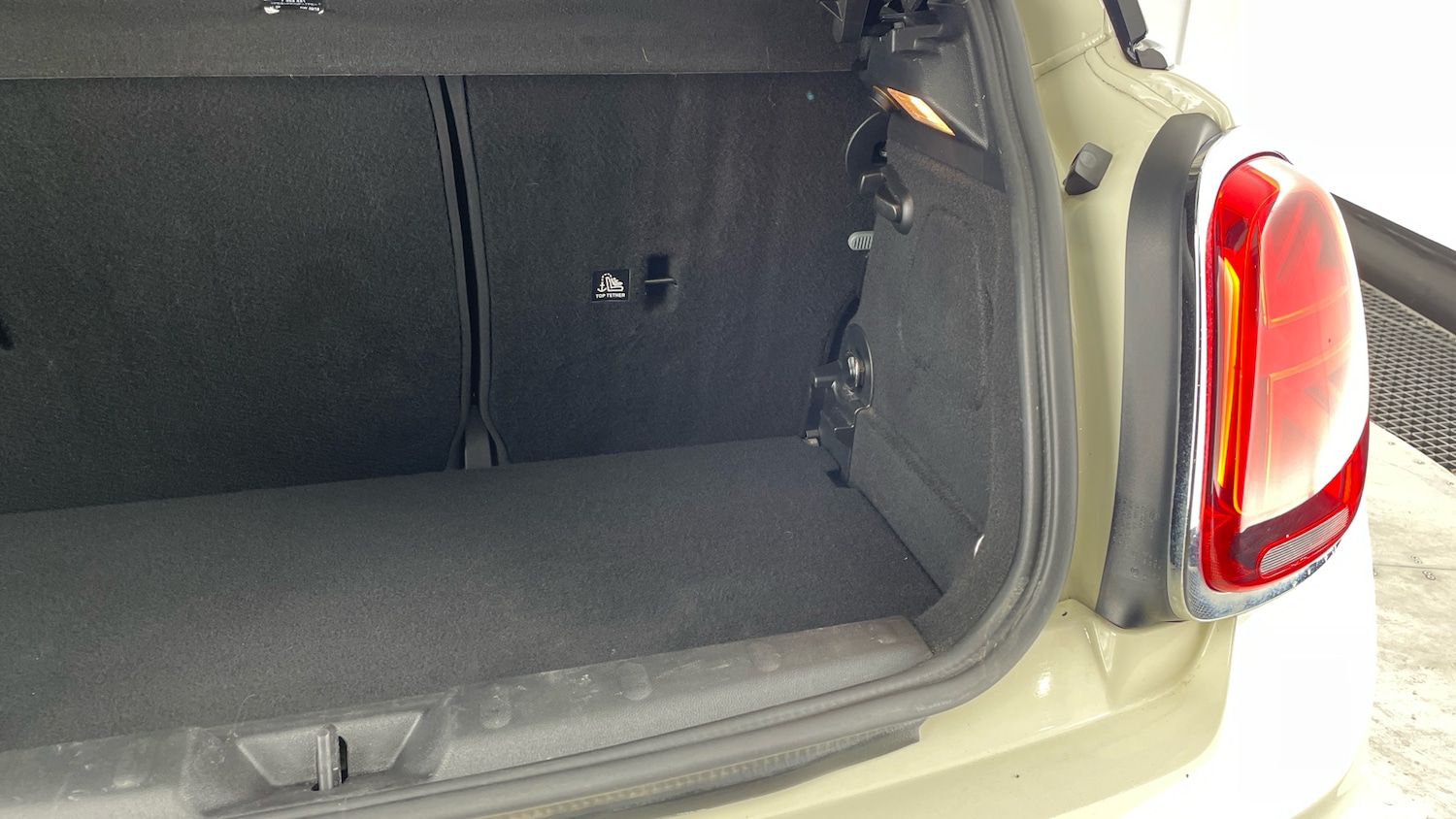 Used MINI Hatch 2019 for sale - 76946723: Photo 39