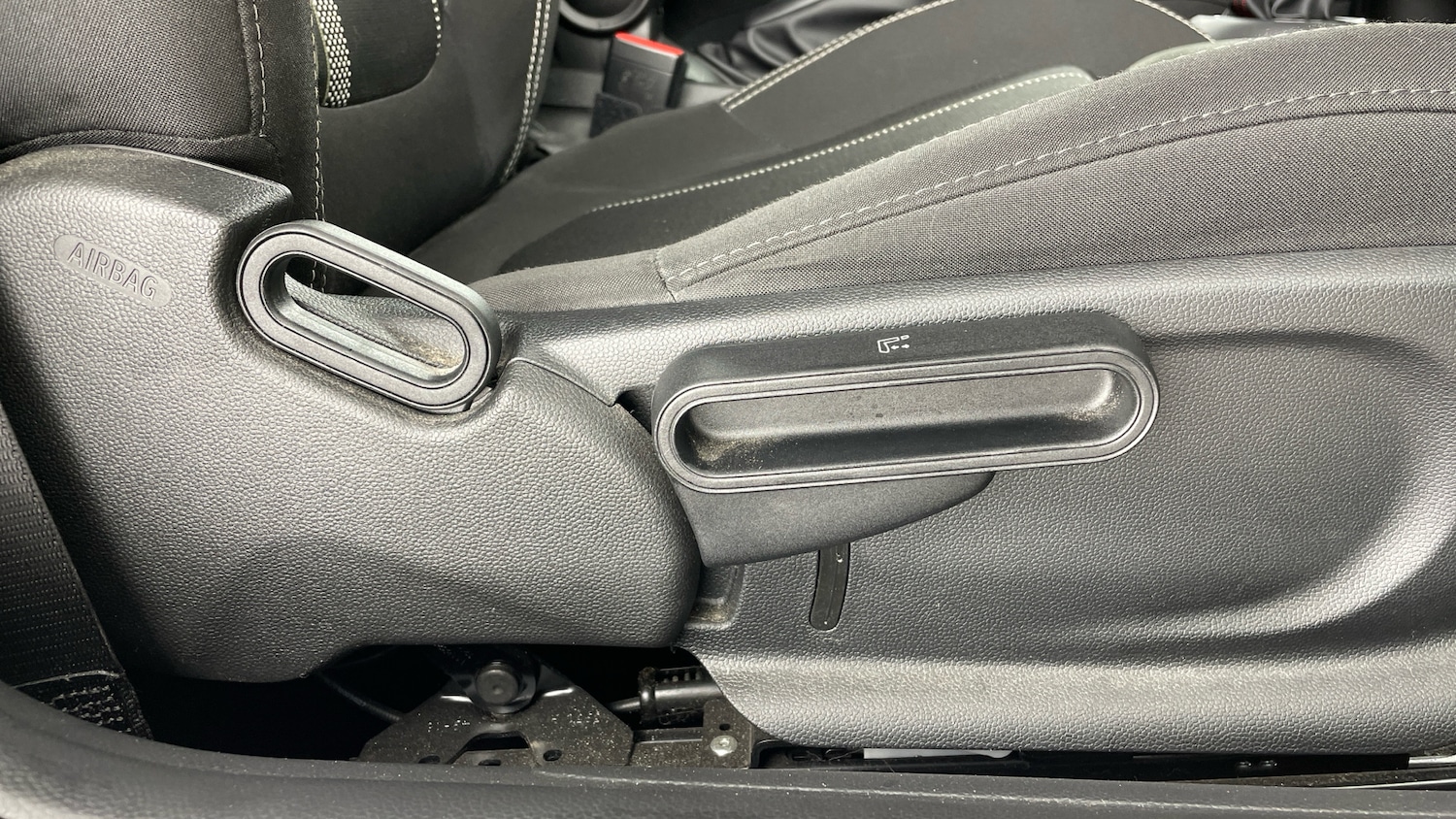 Used MINI Hatch 2019 for sale - 76946723: Photo 43