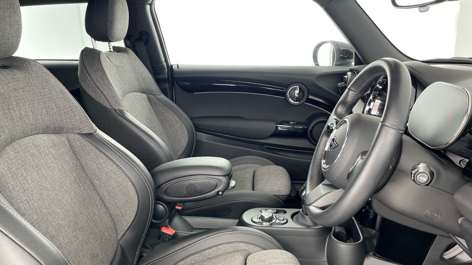 Used MINI Hatch 2023 for sale - 77005786: Photo 11