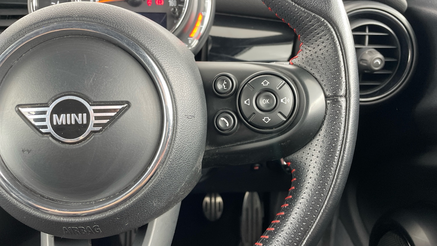 Used MINI Convertible 2019 for sale - 76564922: Photo 18