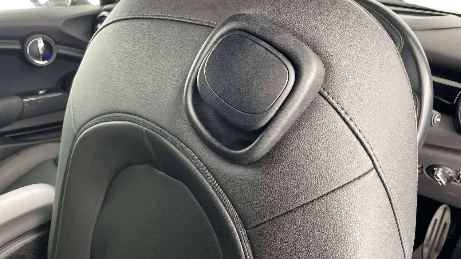 Used MINI Convertible 2019 for sale - 76564922: Photo 40